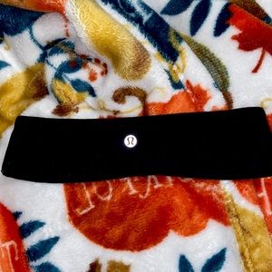 Lululemon headband